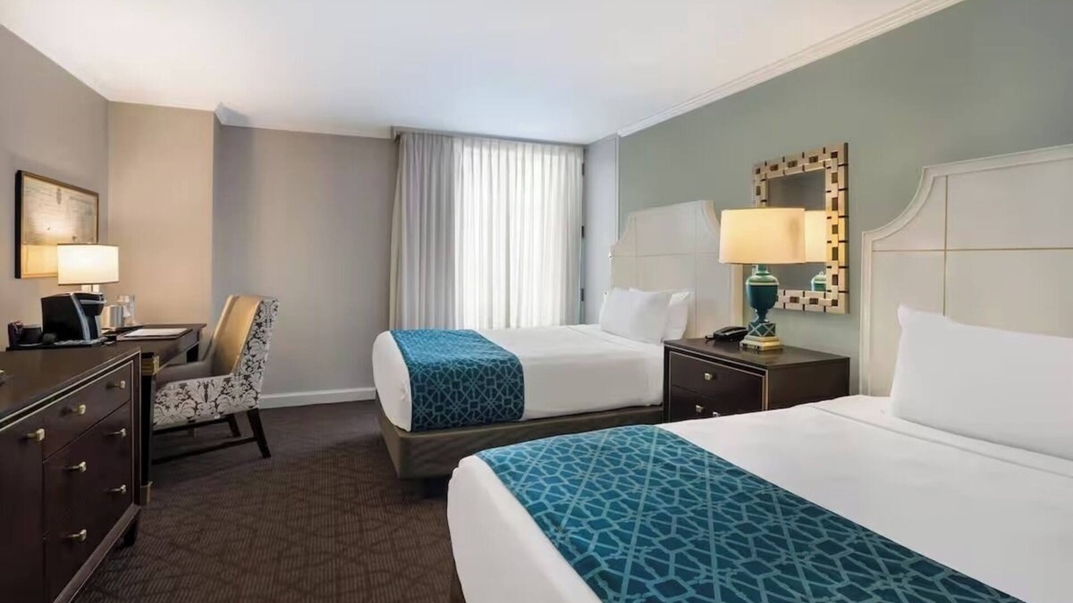 French Quarter Resort | Fun and Comfort in French Quarter! 2 Comfortable Units, Pets Allowed, Pool!