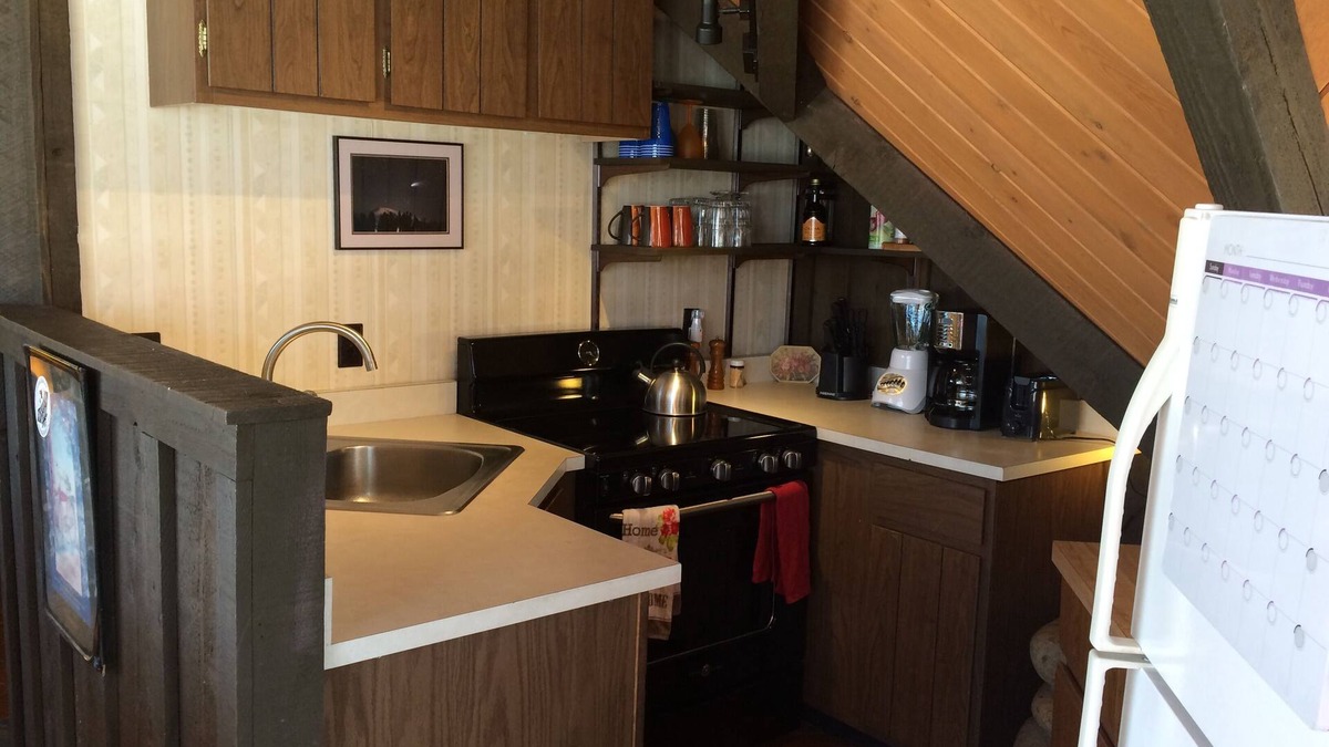 Silverthorne Cabin | Fun & Cozy Cabin. Come Play In Winter And Summer Activities.