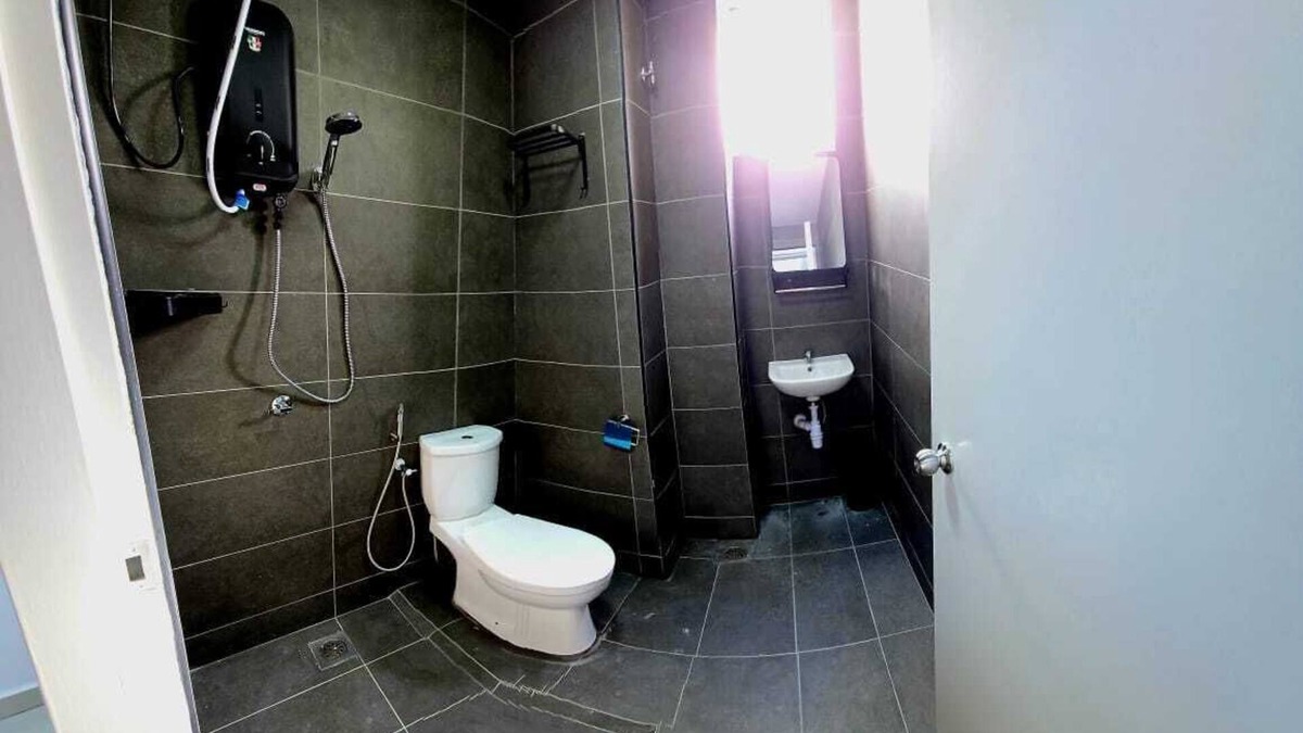 Masai Apartment | Fun-Filled Condo : Midas