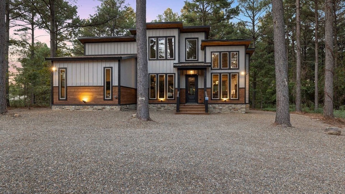Pickens Cabin | Fun for the family and next door to Escape from Reality cabin