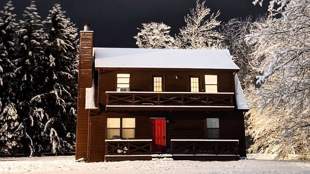 Timberline House | Fun For the Whole Crew!