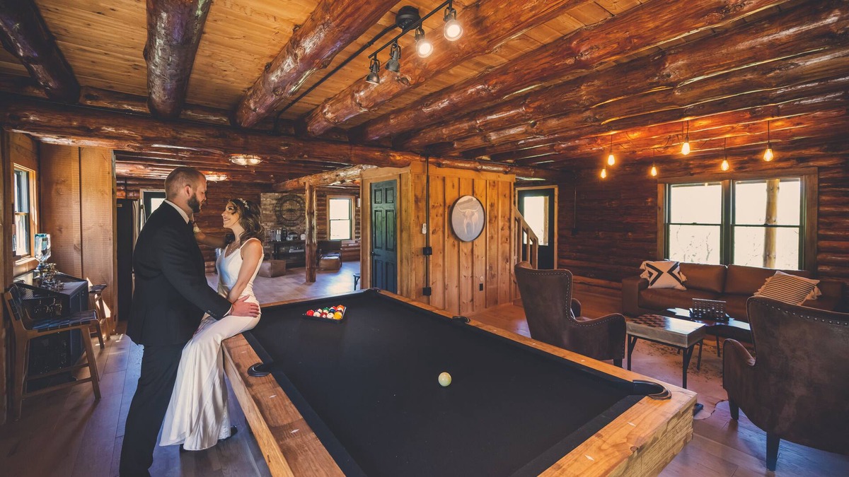 Sparta Township Cabin | Fun in the sky. Log cabin facing beautiful golf course.