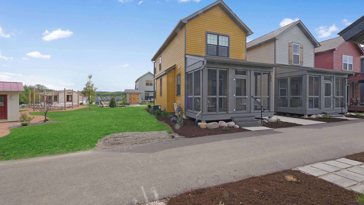 Ottawa House | Fun In The Sun - 3 Bedroom, 3.5 Bath