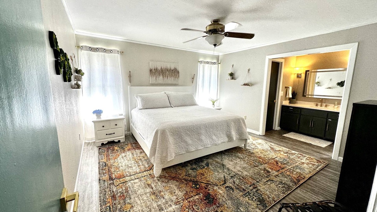 Edmond House | Fun luxury in town with every amenity you could ever ask for!