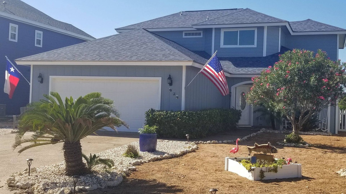 Safe Harbor House | Fun N The Sun Beach House Walk to the Beach
