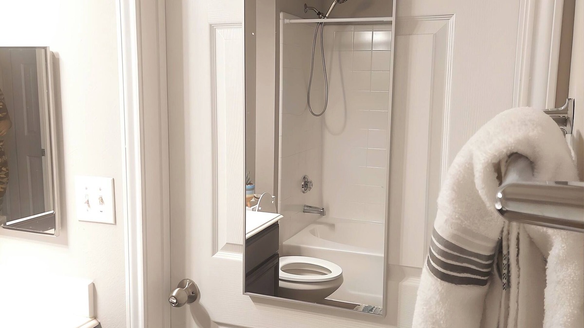Dallas Apartment | Fun Roomy King bed + loft, Pool, DFW perfect location!