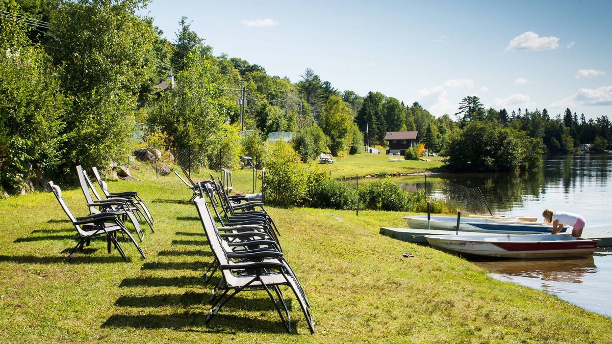 Sainte-Agathe-des-Monts Ski Chalet | Fun with family and friends