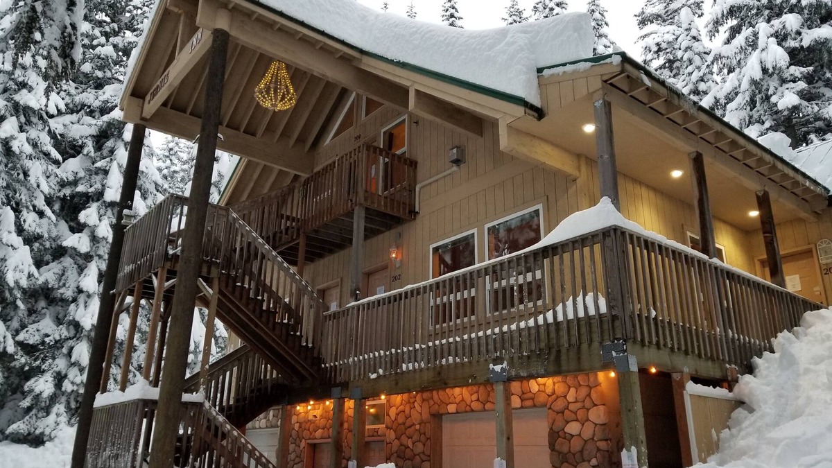 Snoqualmie Pass Apartment | Funky and Affordable Studio Suite
