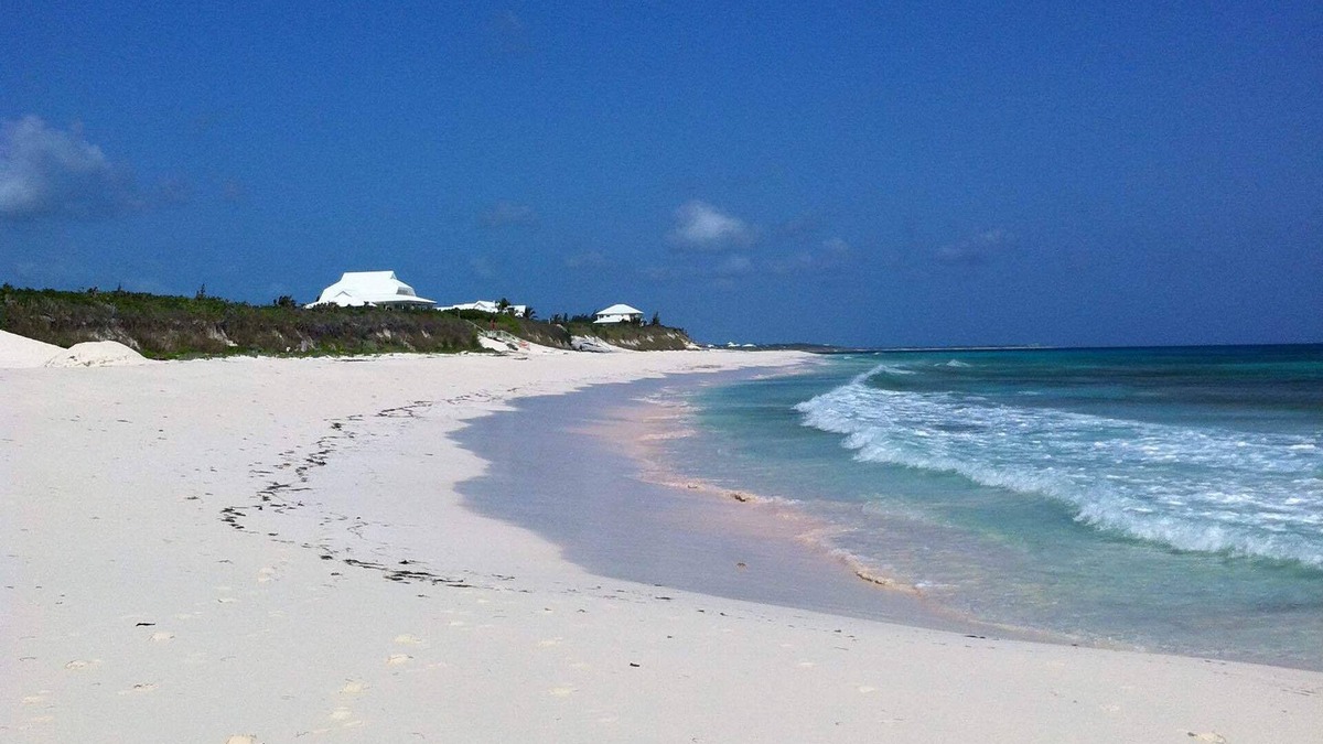 Great Guana Cay Cottage | Funky and unique cottage on the best beach in the Bahamas
