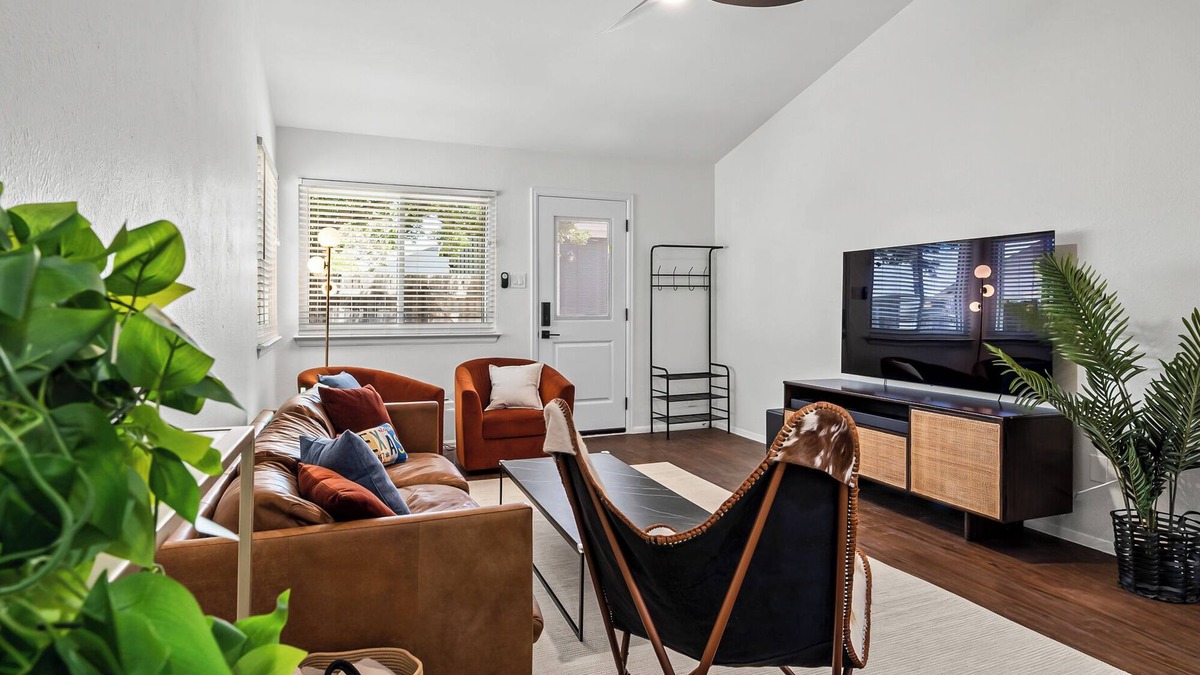 Quail Hollow House | Funky Austin Getaway: 2-bedroom minutes away from Q2, Domain, & more.