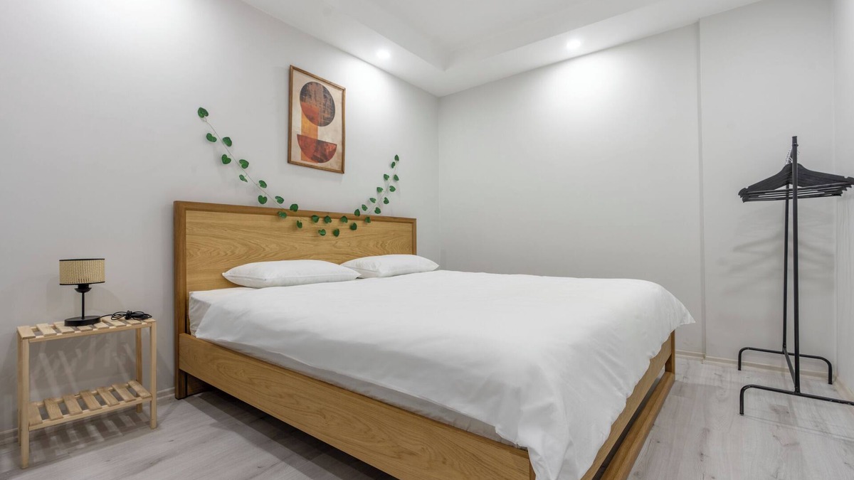 Antalya City Centre Apartment | Funky & Spacious: 2-Bedroom Colourful Escape Near Downtown!