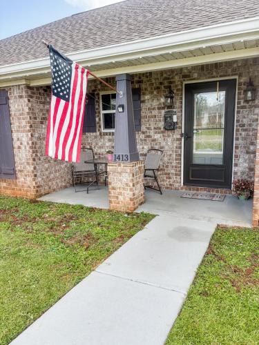River Trace House | FUNshine Cottage!