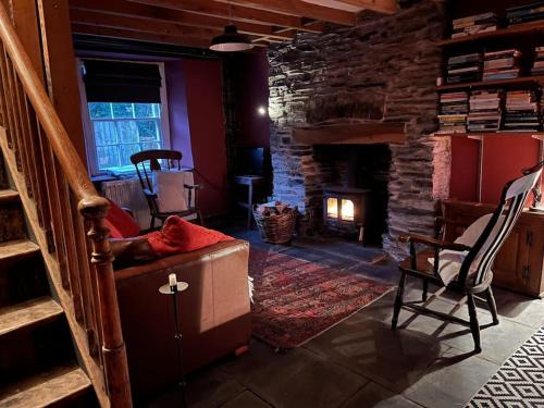 Eglwys-fach House | Furnace Cottage