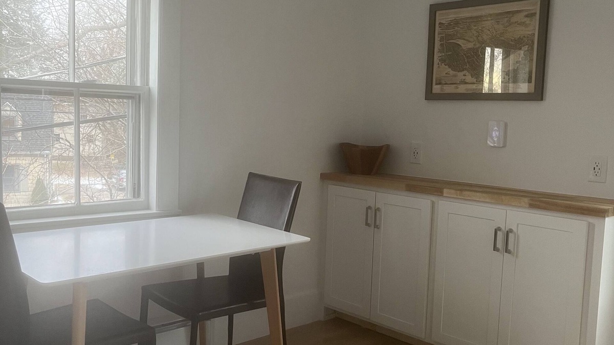 Portsmouth Apartment | Furnished apartment walking distance to beautiful downtown Portsmouth.