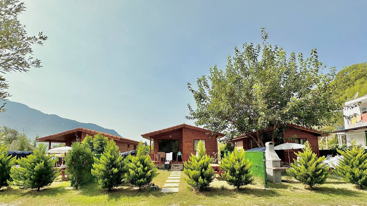 Kumluca House | Furnished Bungalow House with Large Garden Very Close to the Sea
