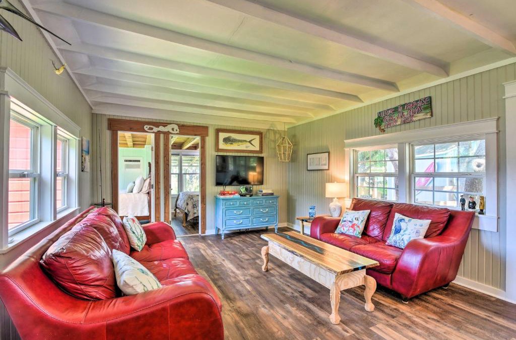 Cedar Lane House | Furnished Deck and Dock Renovated Sargent Cabin!