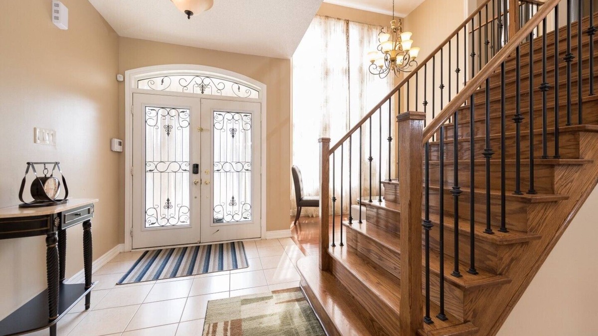 Brampton House | Furnished Executive Home - Brampton (Toronto) Canada