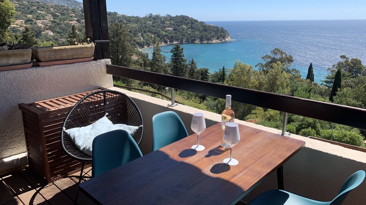 Le Rayol Apartment | Furnished 3 STARS Golf St Tropez RAYOL CANADEL Facing the SEA with POOL