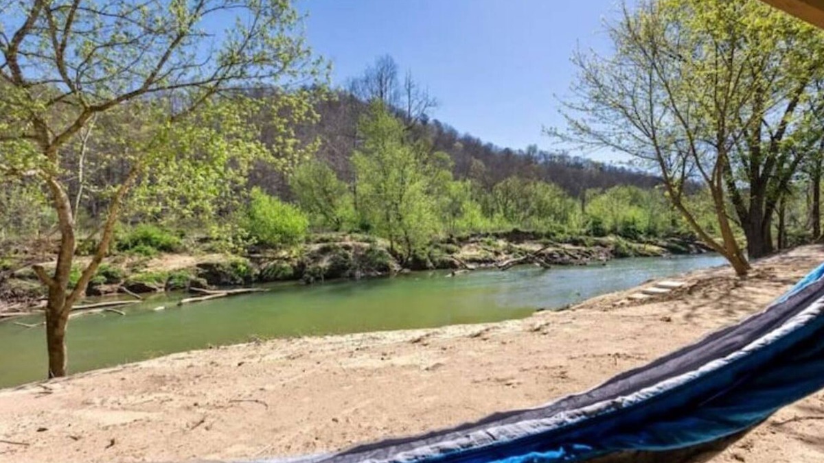 Stanton RV Rental | Furnished Glamping Tent/King Bed/Access to the Red River - Dancing Deer - #6