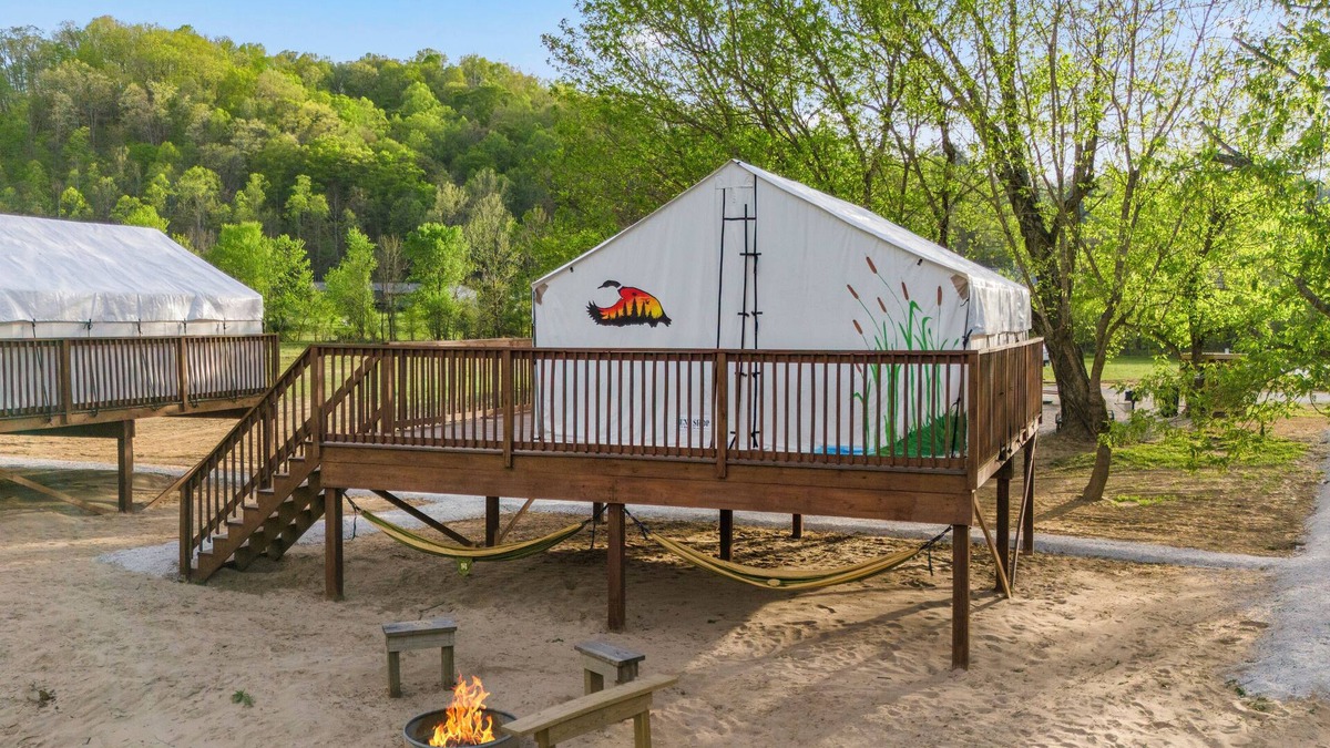 Stanton RV Rental | Furnished Glamping Tent/2 Queen Beds/Red River Access - Majestic Mallard - #3