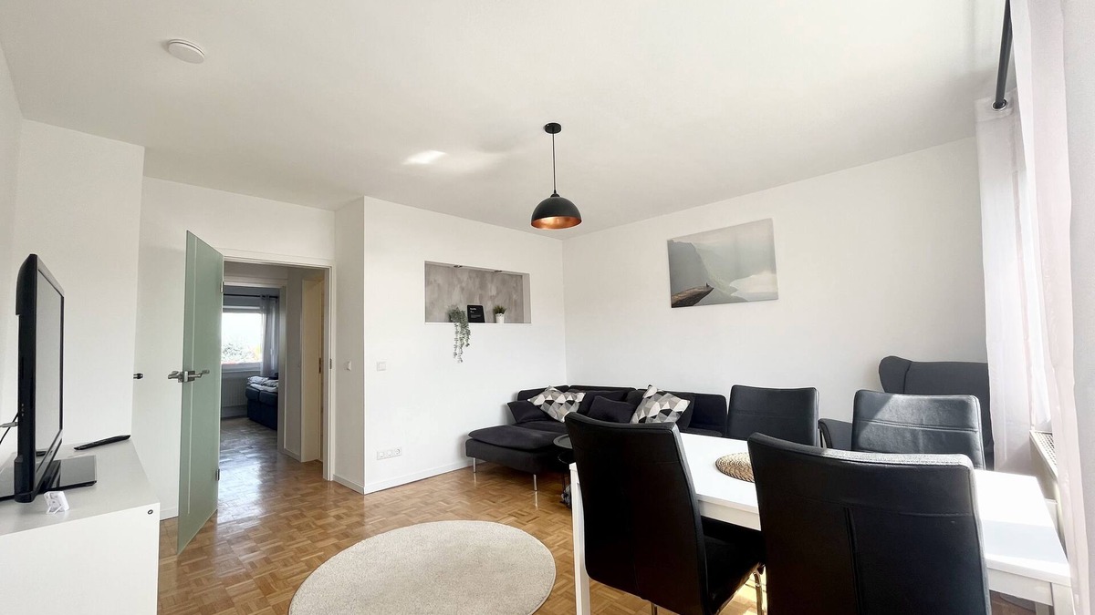 Bruhl Apartment | Furnished living between Mannheim and Heidelberg