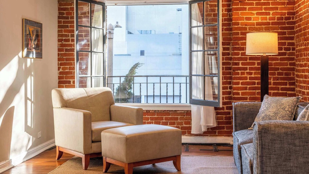 Hollywood Apartment | Furnished One Bed/One Bath in Hollywood