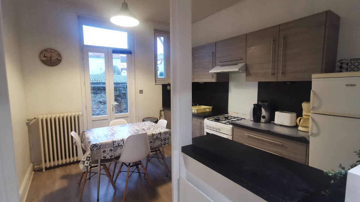 Quartier de France Apartment | Furnished rental in Vichy with private courtyard and parking space