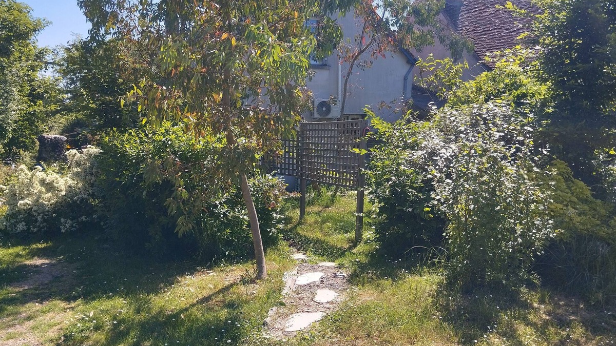 Chambray-les-Tours Apartment | Furnished self-contained studio