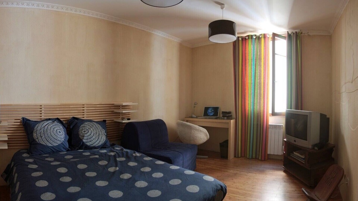 Lodeve Apartment | Furnished seasonal F2 ecological materials, in Lodeve