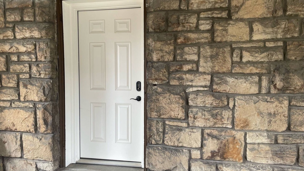 Hanover Place Apartment | Furnished Work & Cozy Retreat in Kansas City, Missouri UTILITIES INCLUDED