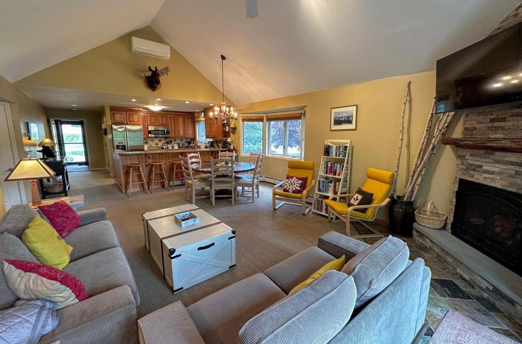 Bretton Woods House | FV27 Luxurious Mt Washington Hotel golf course home