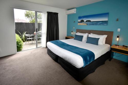 Riccarton Hotel | FYFFE on Riccarton