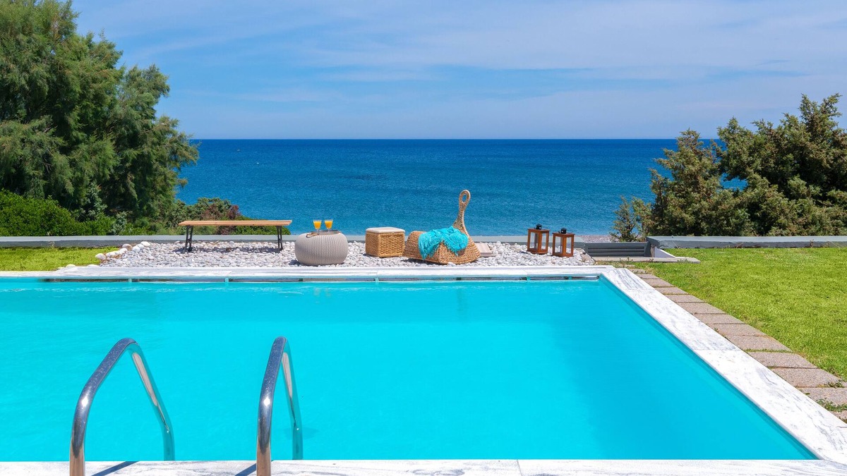 Petaloudes Villa | FZIN Villa Sevil