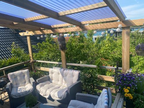 Falkenberg House | Gäst lägenheten med egen terrass