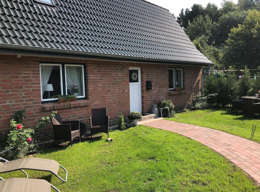 Bonebuttel Apartment | Gästehaus Bönebüttel-nahe Neumünster Netflix