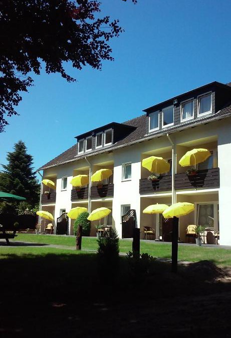 Westensee Apartment | Gästehaus Falkenhof