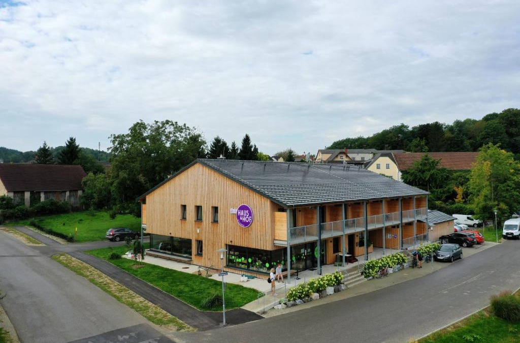 Sitzenberg-Reidling Hotel | GästeHAUS & HOFladen Familie Öllerer