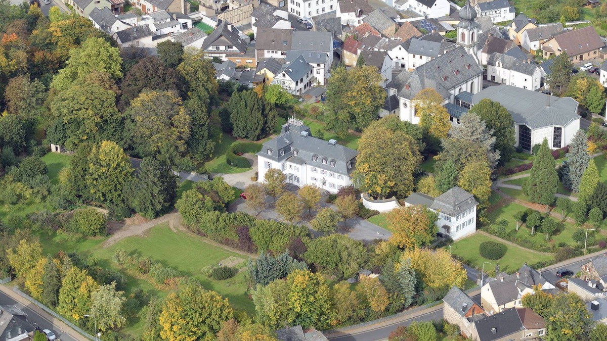 Saffig Apartment | Gästehaus im Schlosspark