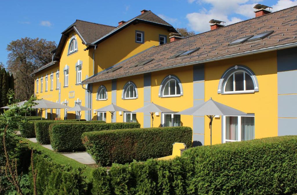 Wasendorf Bed & Breakfast | Gästehaus Karl August