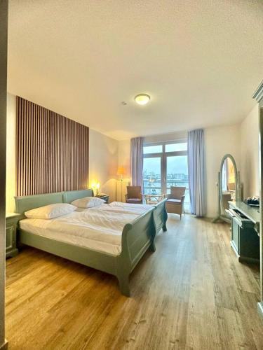Juliusplate House | Gästehaus Weserblick am Weser-Sandstrand