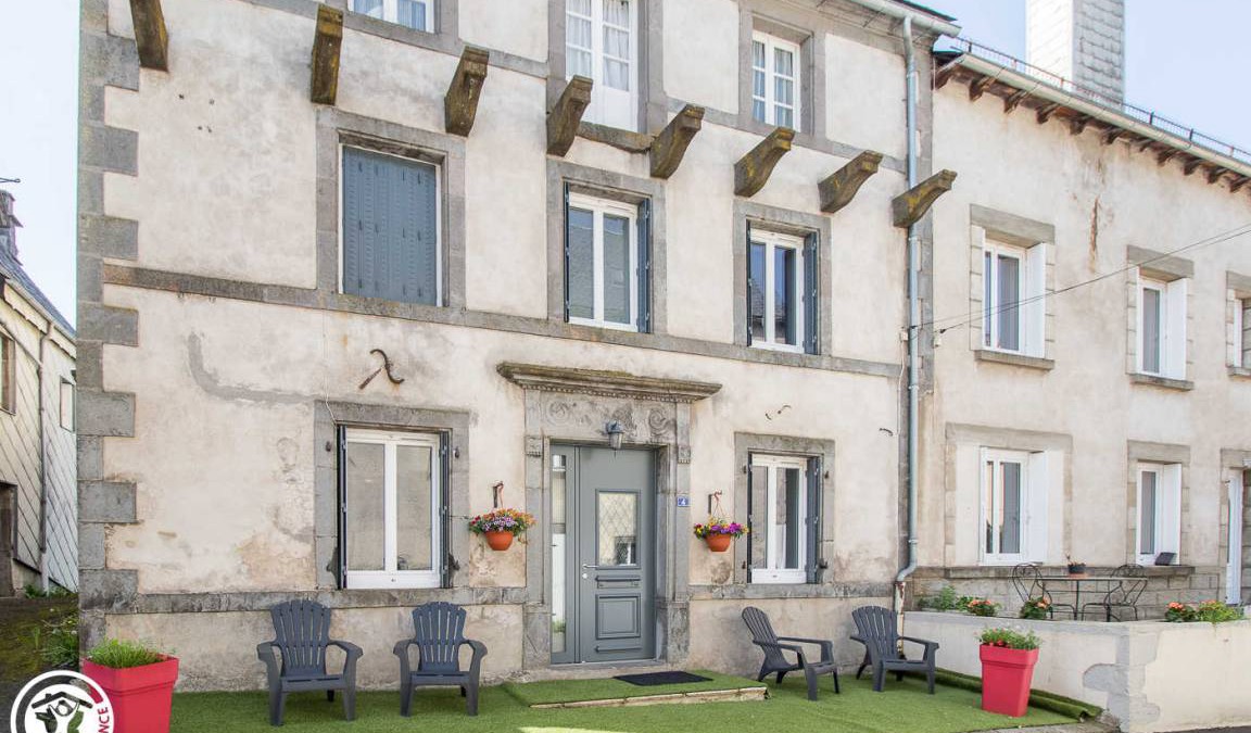 Egliseneuve-d'Entraigues House | Gîte ∙ 3 bedrooms ∙ 6 guests