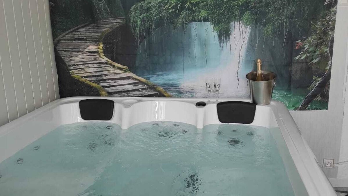Saint-Michel-l'Observatoire House | Gîte Maison de Campagne au nid D'ange Avec Jacuzzi