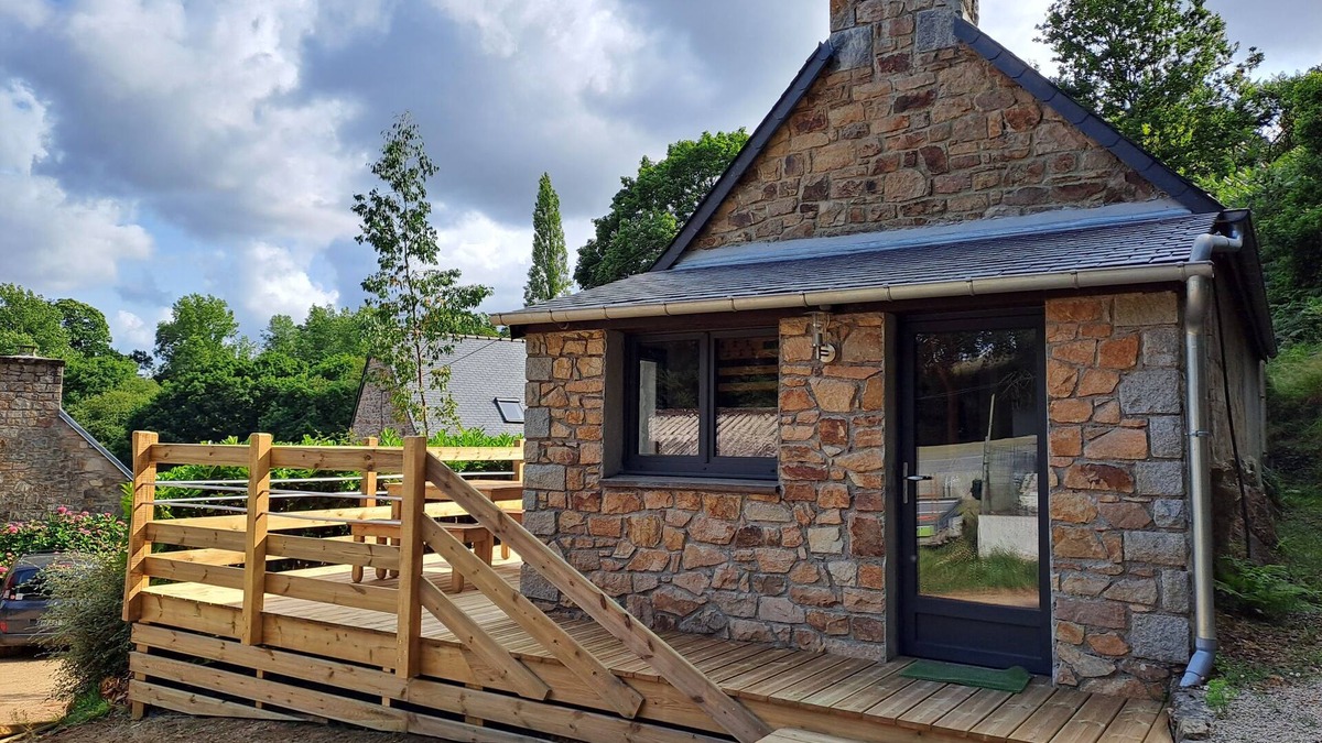 Prat House | Gîte à la Campagne en Bord D'étang Avec Piscine
