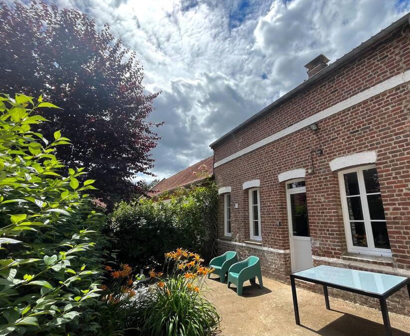 Neuville-sous-Montreuil House | Gîte à la ferme remis à neuf - Le vert bois