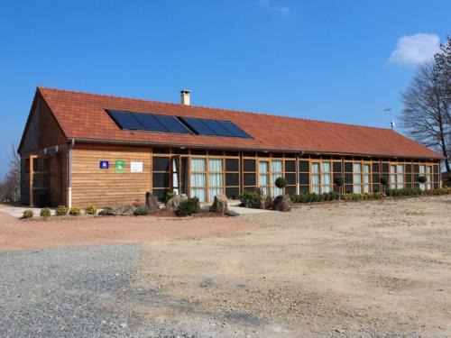 Mesples House | Gîte éco-responsable avec jardin, internet, chambres équipées et adaptés PMR - FR-1-489-484