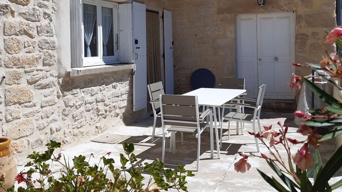 Vagnas House | Gîte 4 Pers. Calme et Campagne à Moins de 10 Minutes des Gorges de L'ardèche