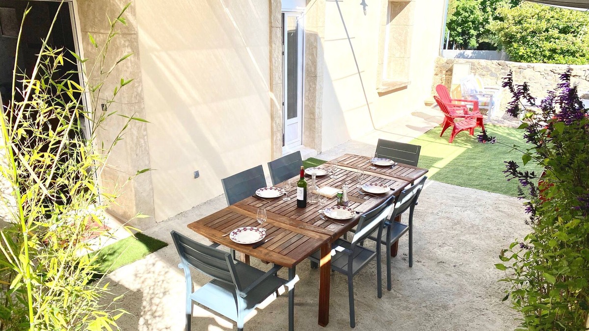 Caux House | Gîte 6 people, near PEZENAS