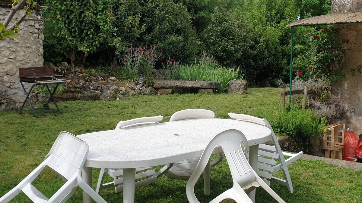 Castelnau-sur-Gupie House | Gîte 6 Personnes Avec Piscine