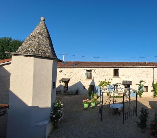 Chaveignes House | Gîte Angulus Ridet - Wisteria