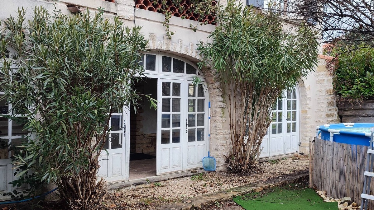 Viviers Apartment | Gîte Ardèche Magnolia